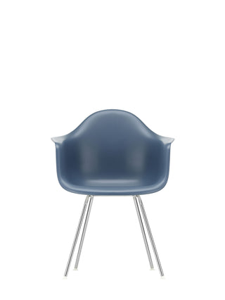 Eames Plastic Armchair DAX