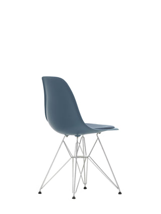 Eames Plastic Side Chair DSR