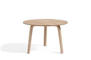 Bella Coffee table-Bijzettafels-HAY APS-Diameter 60 x H39 cm-Water-based lacquered oak-Buro International