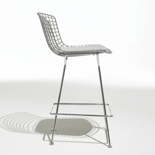 Bertoia Barstool with seat pad-Barstoelen-KNOLL INTERNATIONAL NV-Buro International