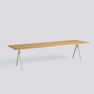 Pyramid Table 01/02