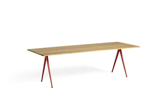 Pyramid Table 01/02-Tafels-HAY APS-H74 x L250 x B85 cm-Clear Solid Oak-Tomato Red-Buro International