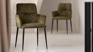 Photo d'ambiance de chaises Mobitec Aura vert olive à pieds noirs