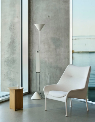 O2 Lounge chair