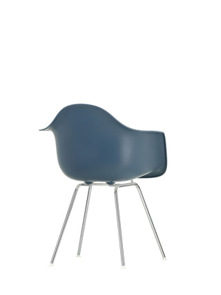 Eames Plastic Armchair DAX