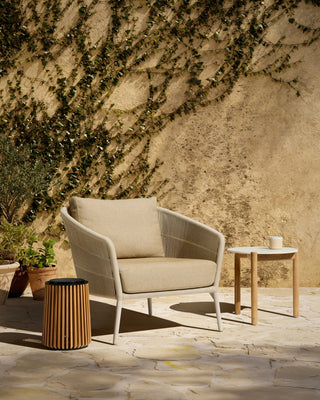 Akari lounge chair