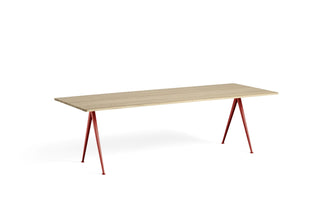 Pyramid Table 01/02-Tafels-HAY APS-H74 x L250 x B85 cm-Matt Solid Oak-Tomato Red-Buro International