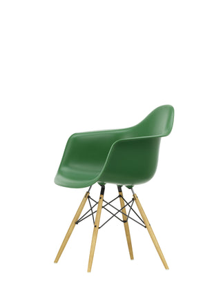 Eames Plastic Armchair RE DAW